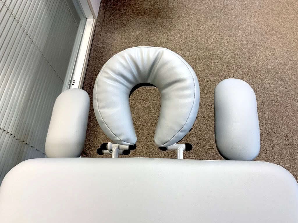 OmniPlinth Classic 2000 Hi-Lo Massage Table - Image 4